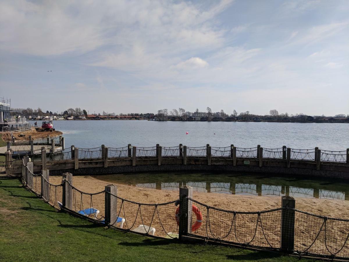 P&D'S Pearl Caravan At Tattershall Lakes Country Park Otel Dış mekan fotoğraf