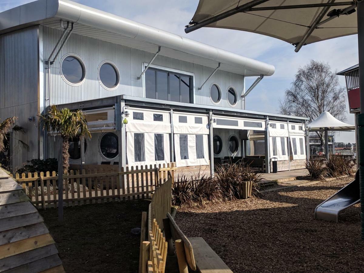P&D'S Pearl Caravan At Tattershall Lakes Country Park Otel Dış mekan fotoğraf